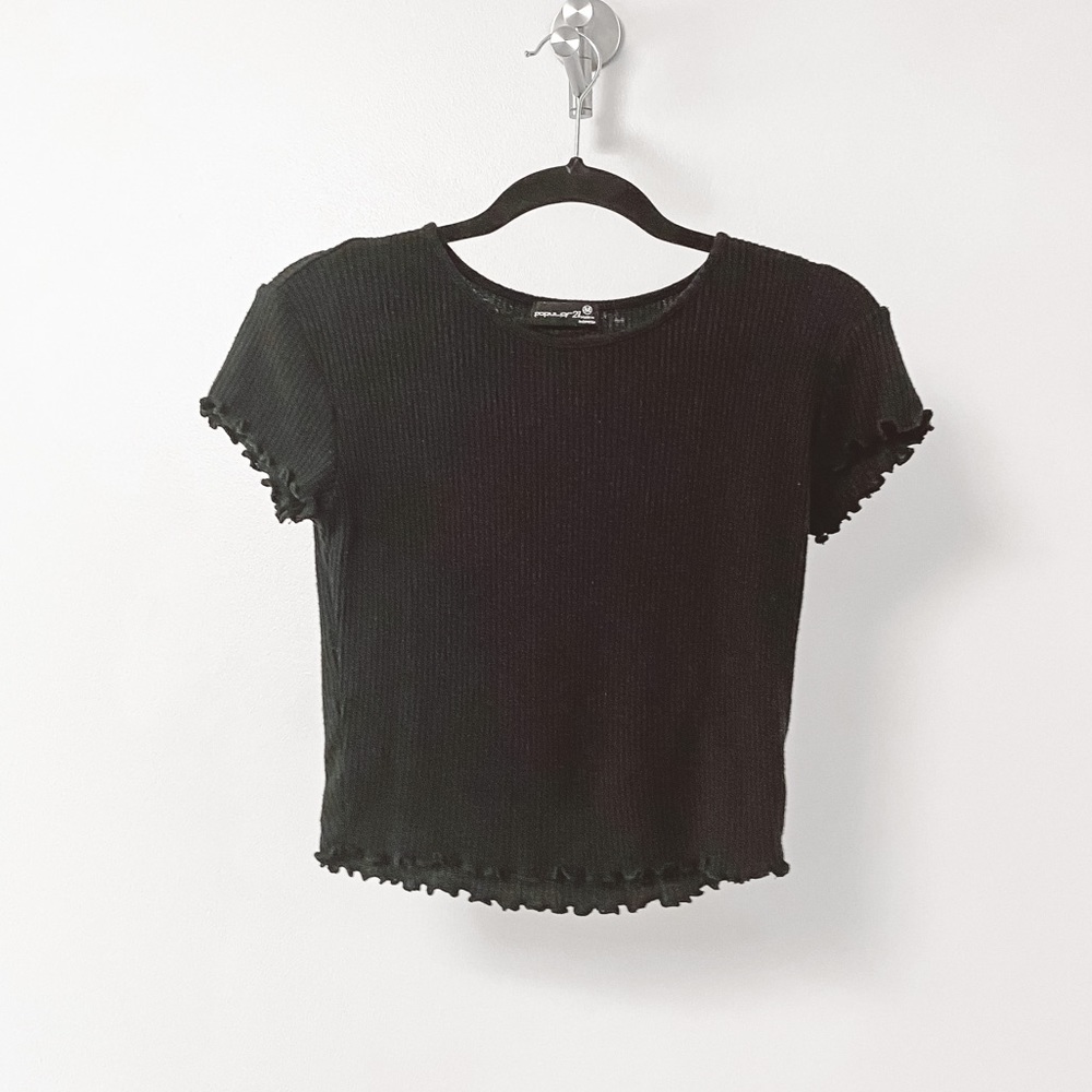 Popular 21 Holiday Chic Rayon‎ Blend Lettuce Hem Ribbed Crop Top Black Medium